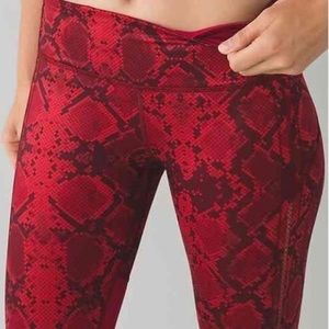 LuluLemon 4 Red Snakeprint Crops Capris